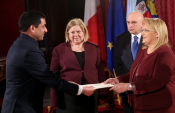 High Commissioner presenting credentials to Her Excellency Ms.Marie Louise Coleiro Preca, President of the Republic of Malta 