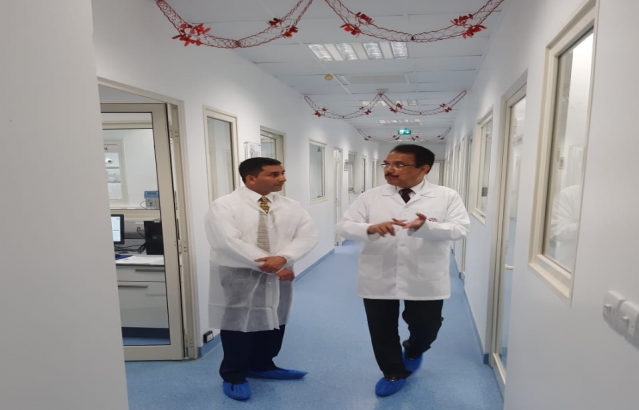 High Commissioner visited Misom Labs, a pharmaceutical testing facility set up by an Indian entrepreneur in Malta